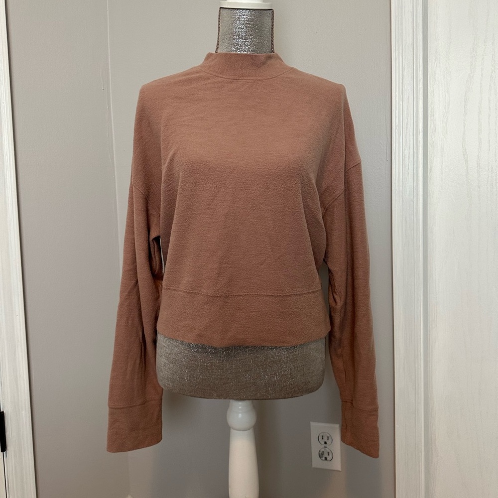 Fabletics Luna Long Sleeve Pullover